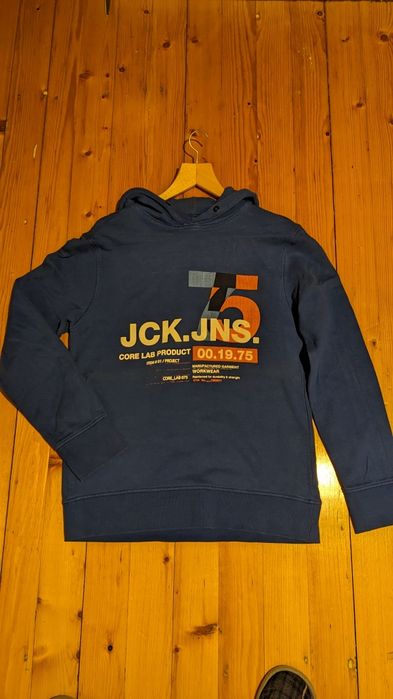 Дрехи суичери блузи пуловери