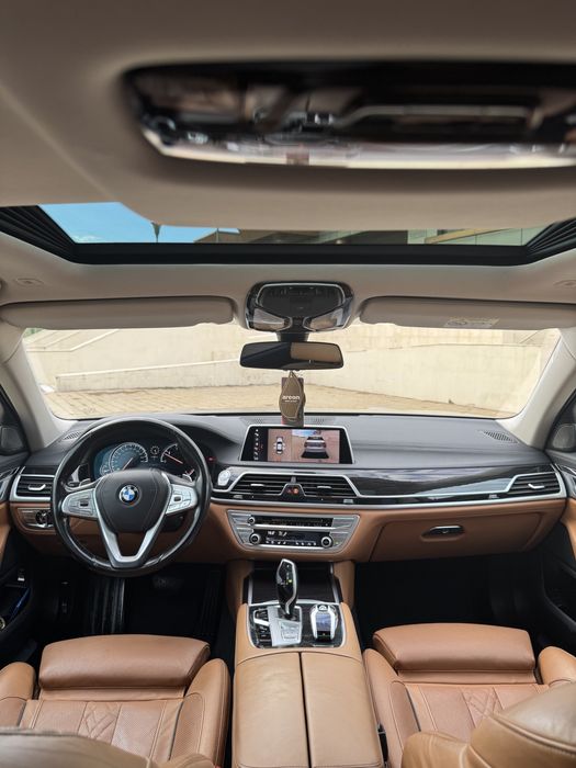 BMW 740 XDRIVE 2018