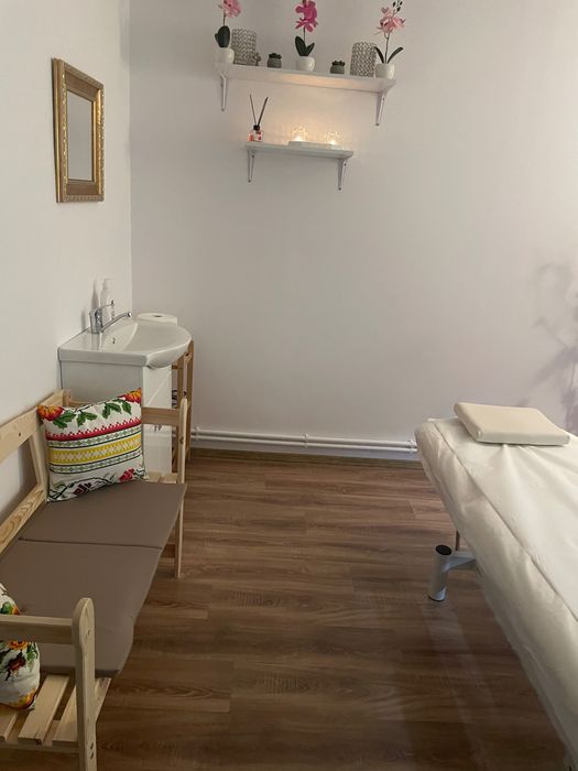 Cristal Massaje Therapy