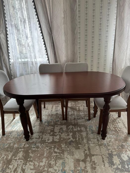 Стол раздвижной в гостиную