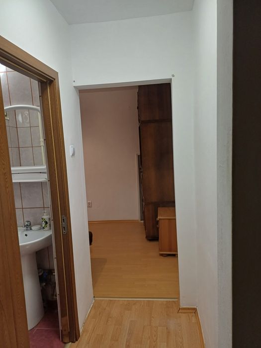 Închiriez apartament 2 camere