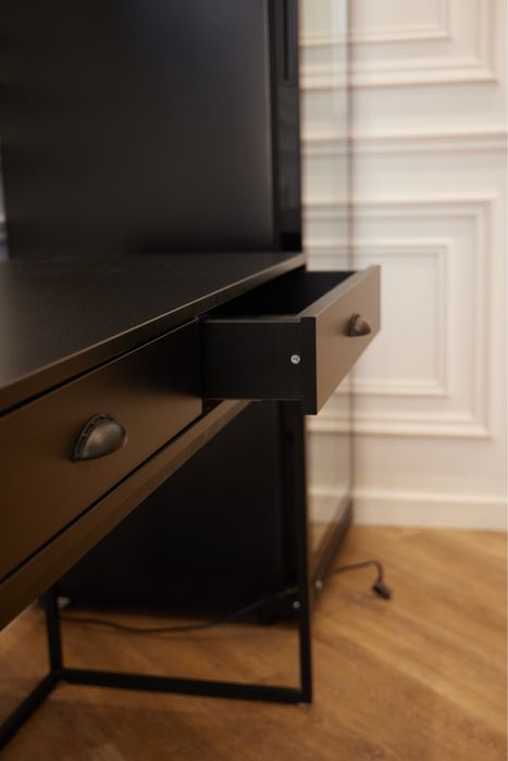 Продаём стол в стили лофт