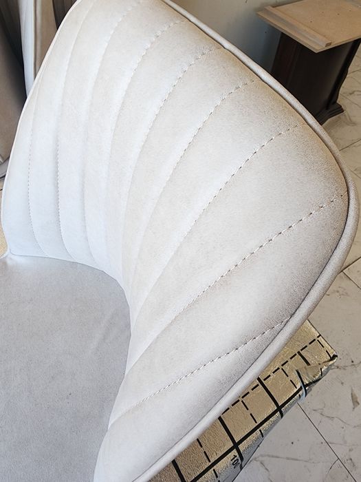 Стол и стулья от комфорт мебель. Для Кухонный наборы.