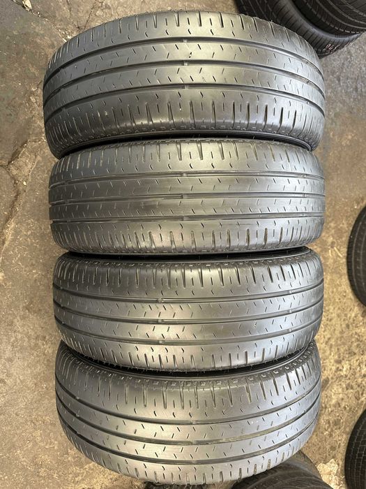 SET 4 Anvelope Vara 215/70 R15C 109/107T NEXEN Roadian CT8