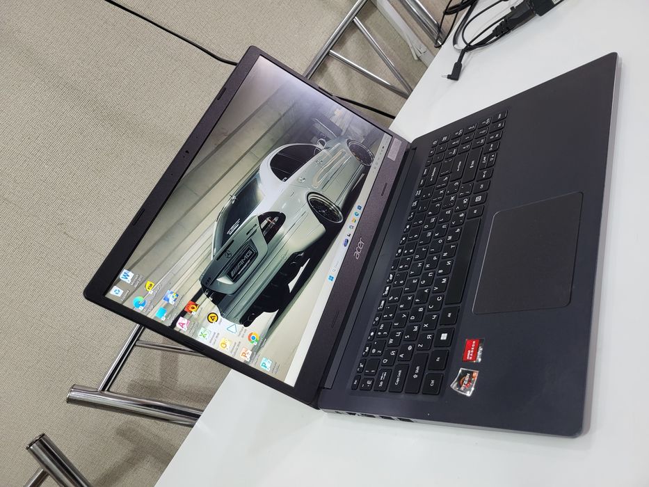 Ноутбук Acer мощный современный