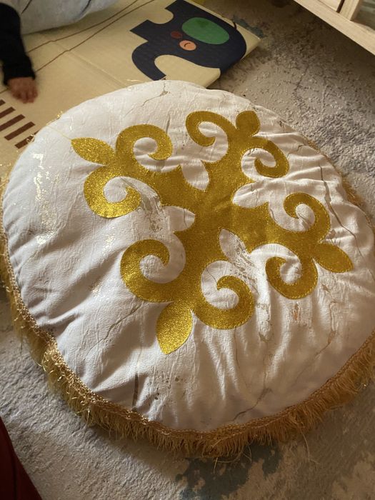 Подушка для сырға салу