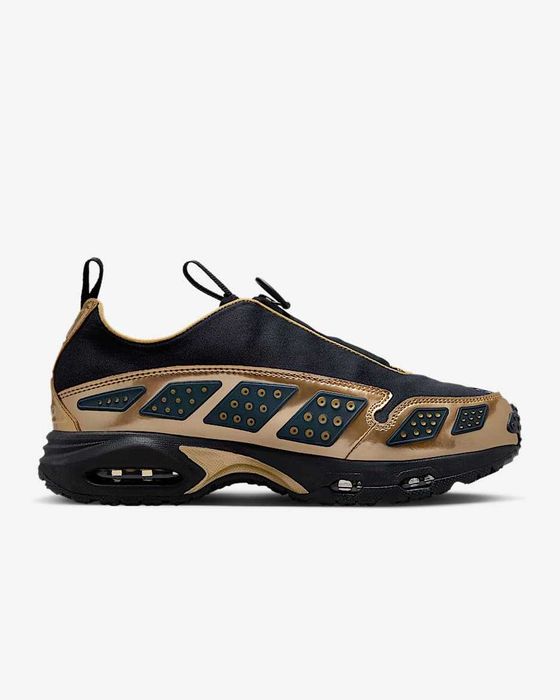 Нови мъжки маратонки Nike Air Max SNDR  black/ gold налични