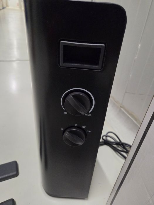 Електрически конвектор Black+Decker BXCSH2000E, 2000 W, Турбо функция,