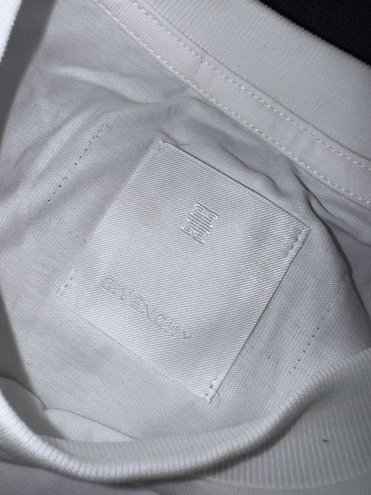 футболка givenchy, размер М, по факту L