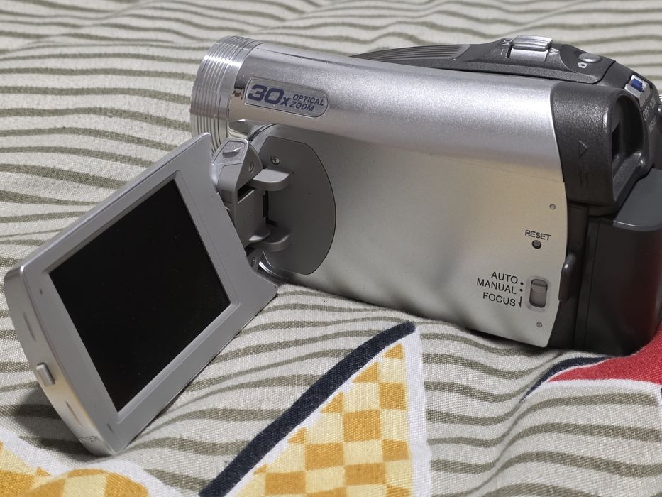 Cameră video cu caseta miniDV Panasonic NV-GS60 Impecabila