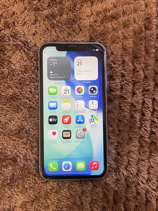 Iphone 11 Purple Перфектен