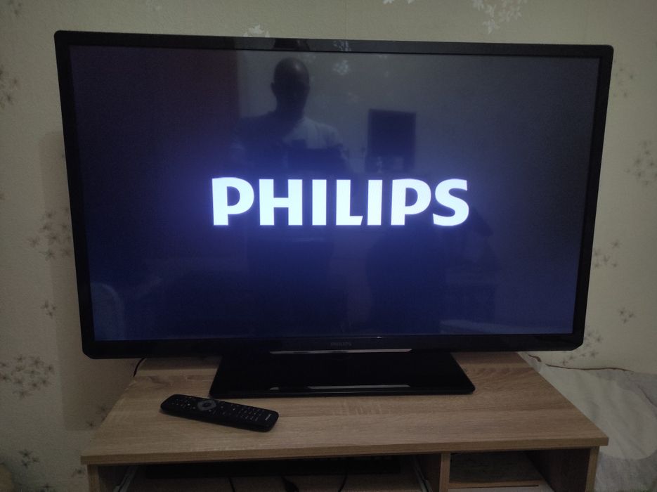 Лед Смарт телевизор Филипс 42PFL4307H/12