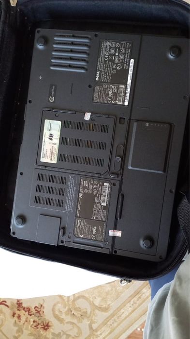 Продам ноутбук на запчасти