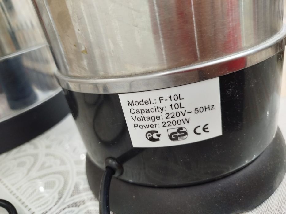 Термопоты продам 1 шт 10 л