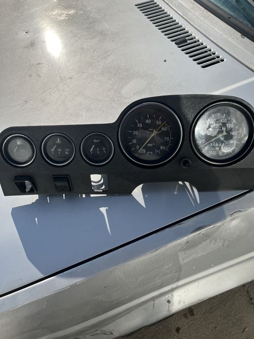 Панель приборка.