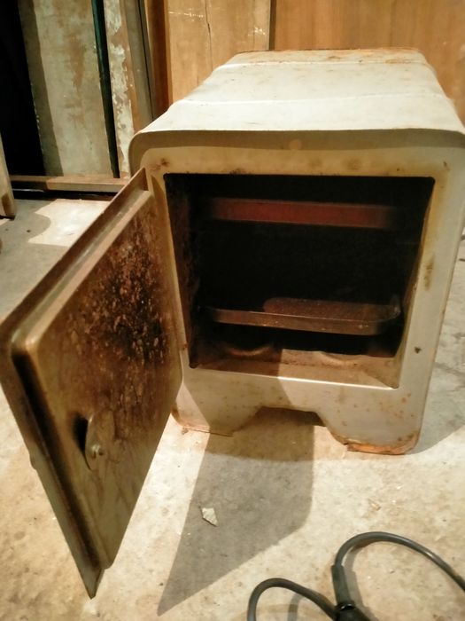 Продам электро печь ссср