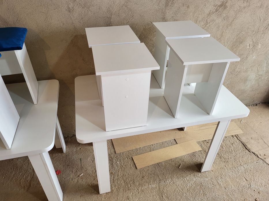 Кухонный стулья.