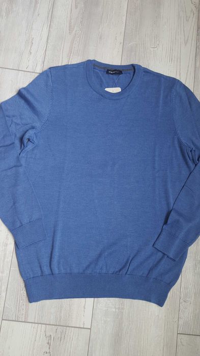 Чисто нов син мъжки пуловер LC WAIKIKI BASIC размер L