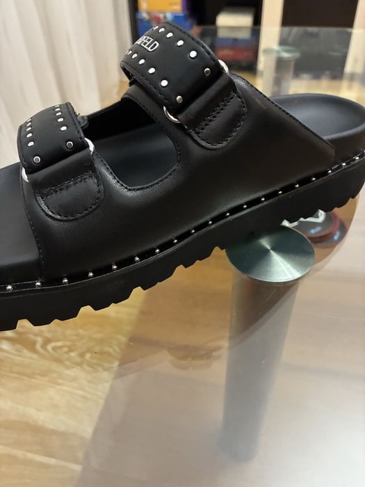 Чехли Karl Lagerfeld 37