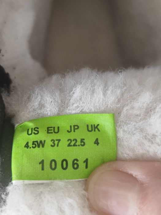 Ботинки зимние Timberlend  35 размер