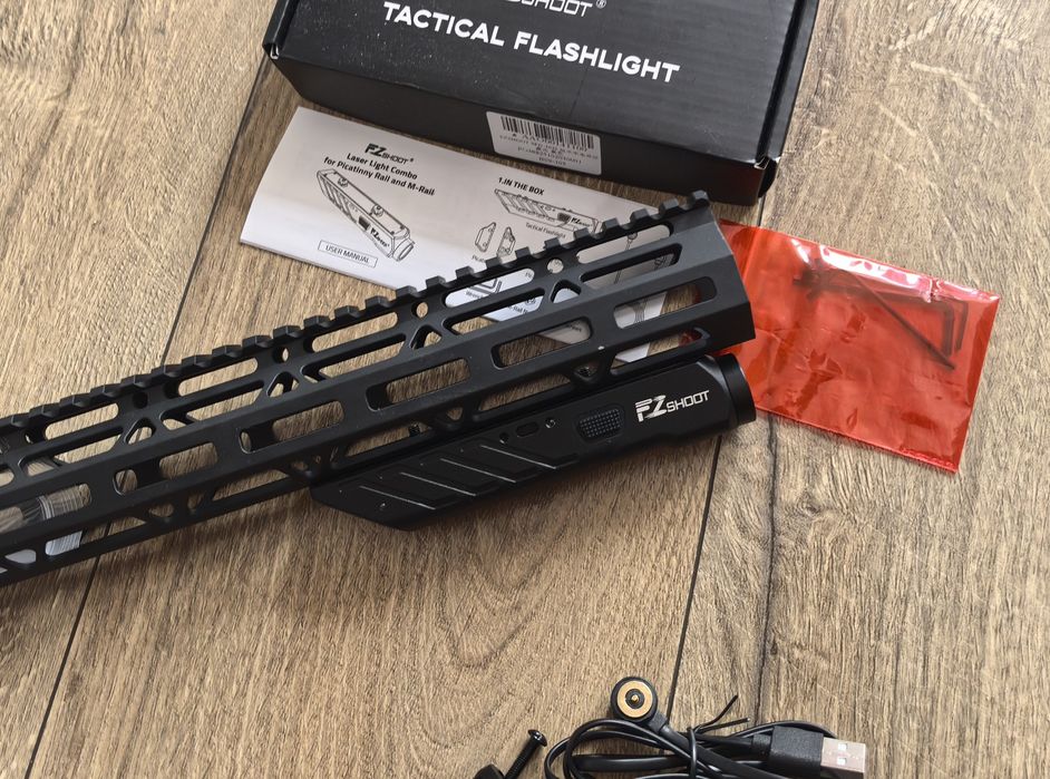 Фенерче с лазерен прицел за AR15, карабина, пушка