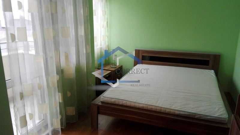 Дава се под наем Тристаен апартамент в Варна, Лятно кино Тракия - 86 кв.м за 484.5 € - Снимка #2