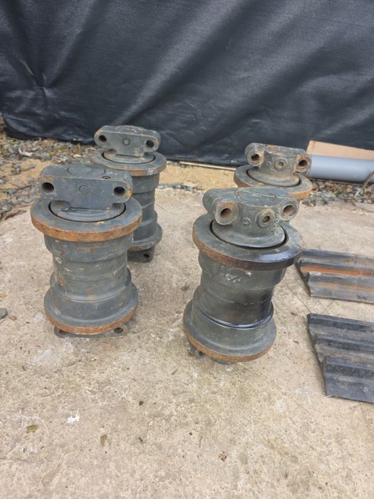 Rola inferioara Șenila JF173K1E