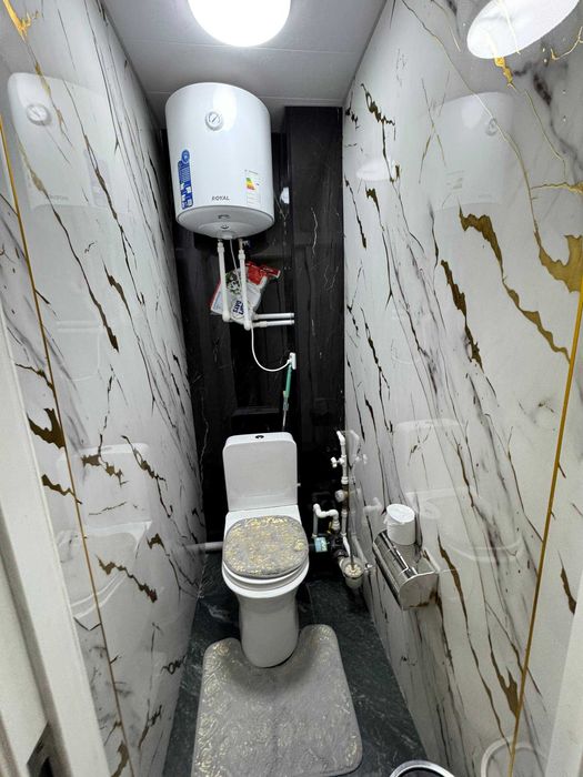 kvartira uy xonadon sotiladi 3 xonali qilingan 80m² 5-qavat.