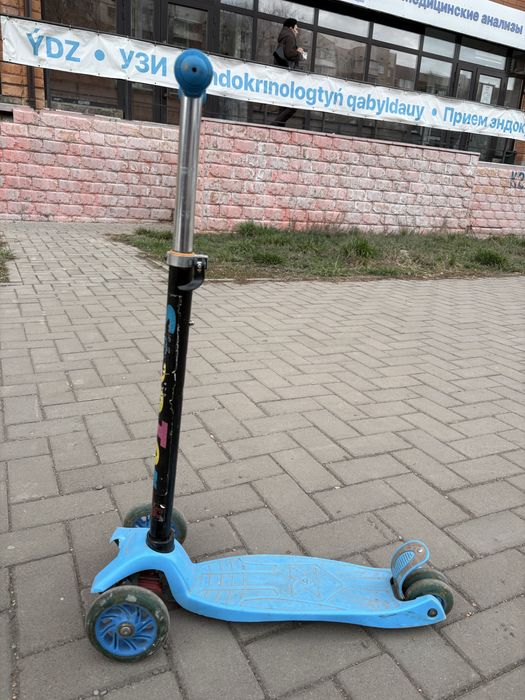 Продаю детский самокат