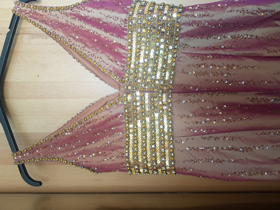 Rochie elegantă tip sirenă