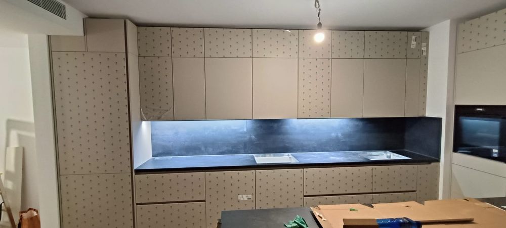 Montez mobila la domiciliul clientului