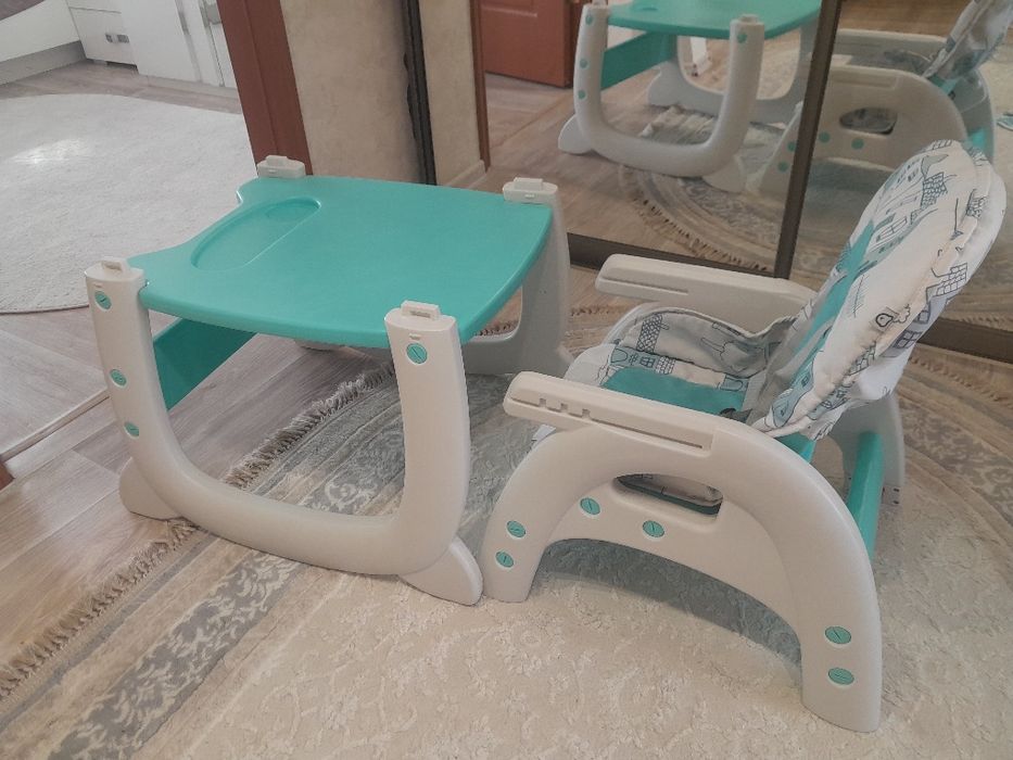 Столик для кормления малыша