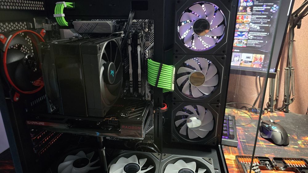 Vând PC nou  , predare personala