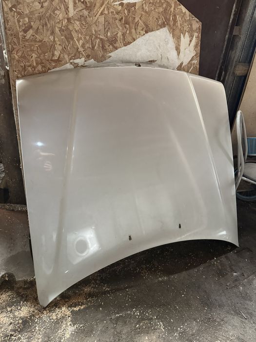Продам Капот w124в хорошем состоянии,