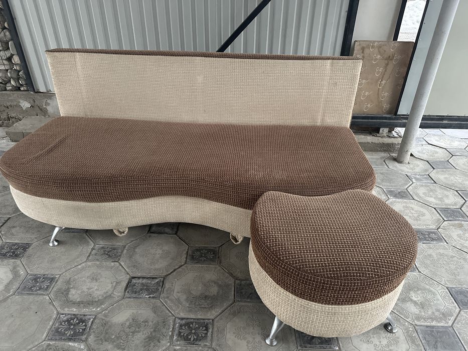 Диван в отличном состоянии…..