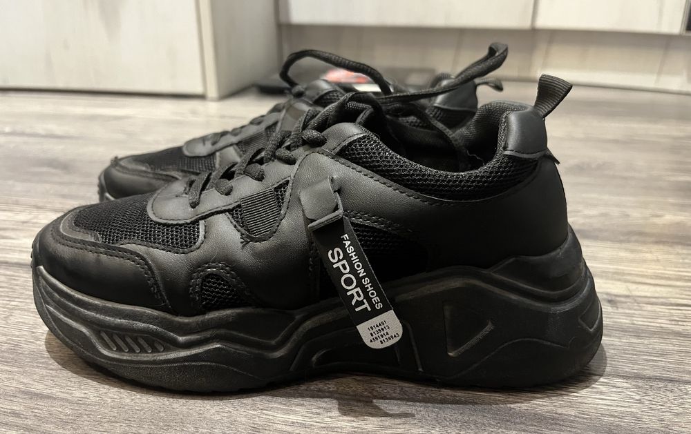 Маратонки черни - 6€