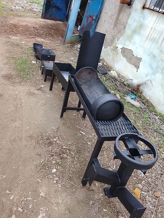 Мангал с подказаником