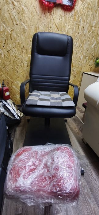 Педикюрное кресло в отличном состоянии