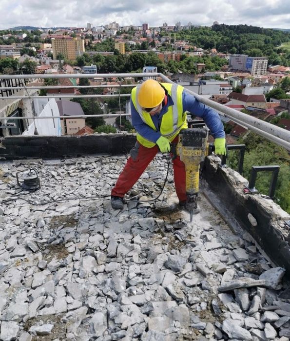 Debarasări Debarasare Apartamente Moloz Deșeuri  Beciuri Pivnițe curți