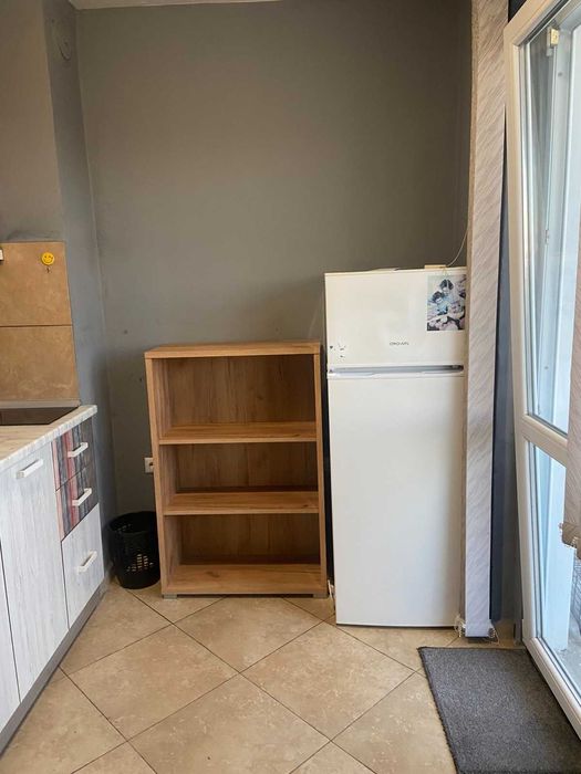 3-стаен НАЕМ/ с. Ветрино / Обзаведен/ 300 евро. мес НОВ