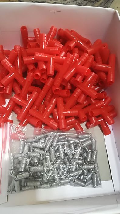 Нипелни поилки за зайци 1.40 лв.