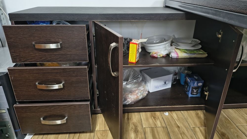 Стол офисный тёмно-коричневый