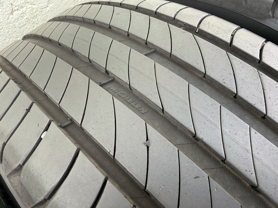 4бр 225/55/18 на 7мм с 21дот Мишелин Прамиси 4