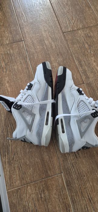 Nike Air Jordan 4 White Cement