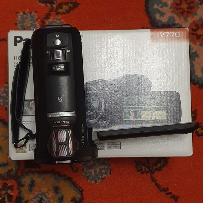 Panasonic v770 50X