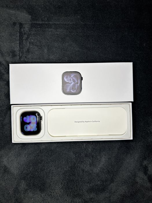 Apple Watch Series 11 • FullBox