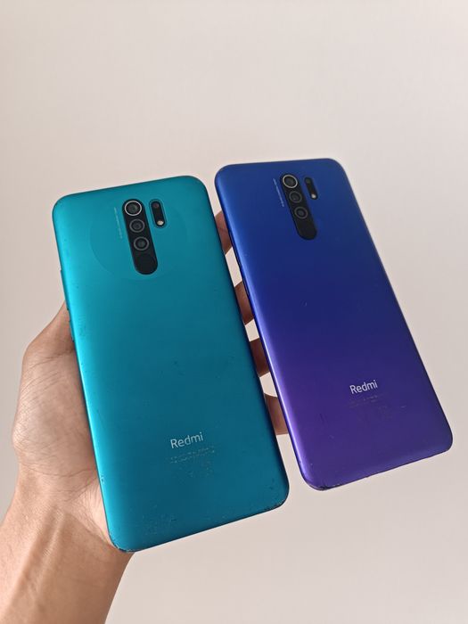 Продам на запчасти Redmi 9