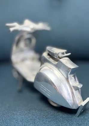 Macheta Scuter Vespa Otel Inoxidabil-Detalii F Bune-UK-26cm-Colectie-