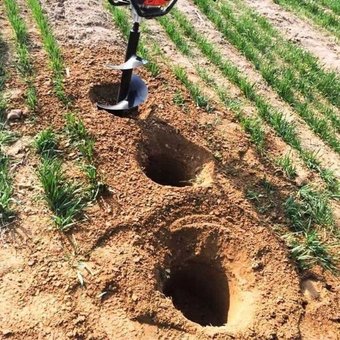 ПРОМОЦИЯ Бензинов свредел STAHLMAYER 12КуБ и различни свредла за почва