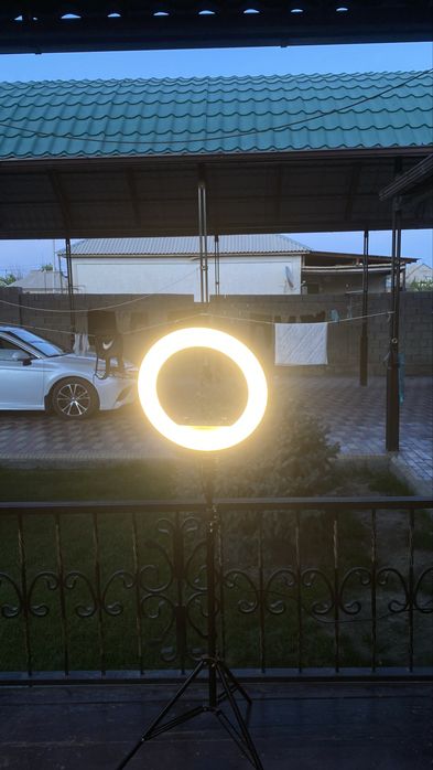 Продам лампу без штатива